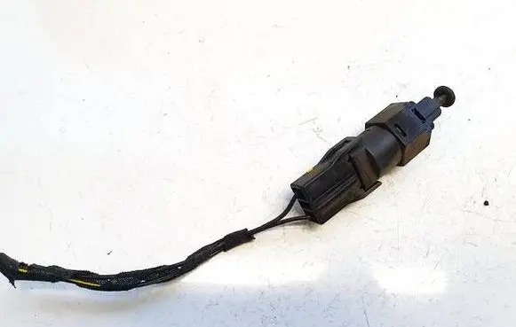 Opel Vectra B Brake pedal sensor switch 