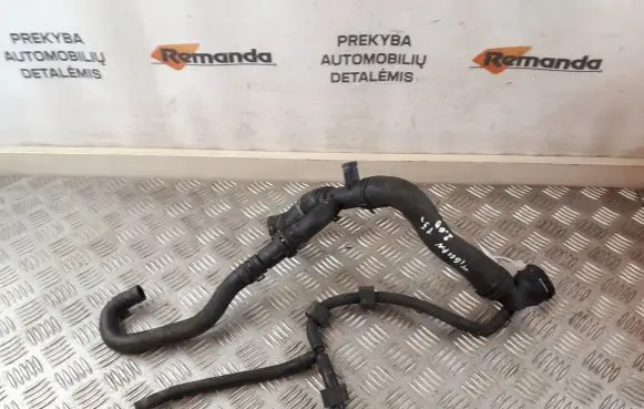 Volkswagen Tiguan Engine coolant pipe/hose 3C0122291 7N0121087