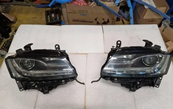 Audi A5 8T 8F Headlights/headlamps set 8T941004AK