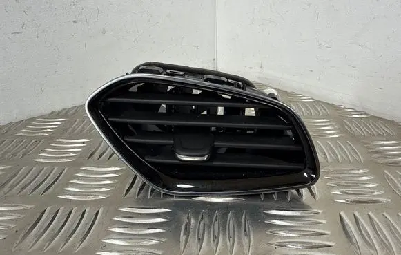 Opel Grandland X Dashboard side air vent grill/cover trim YP00063577 00226543