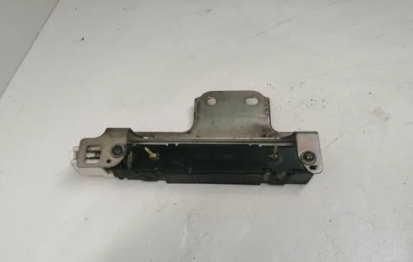 Toyota RAV 4 (XA40) Radio antenna 8999742010