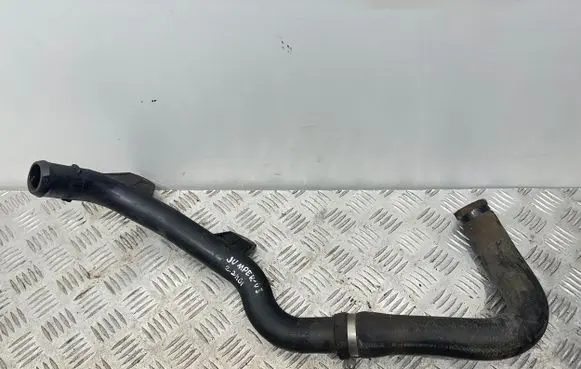 Coolant pipe/hose