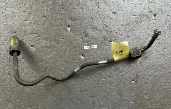 Fuel injector supply line/pipe