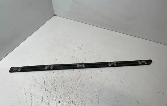 BMW 3 E46 Rear door trim (molding) 8208452