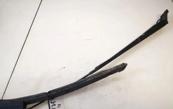 Citroen Xsara Picasso Front wiper blade arm
