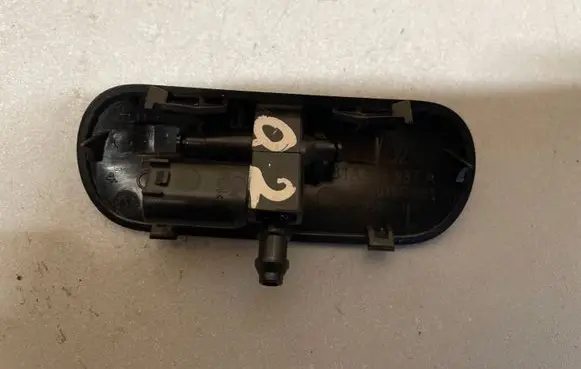 Audi Q2 - Windshield washer spray nozzle 81A955987A