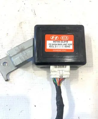 Hyundai i30 Alarm control unit/module 957002L010