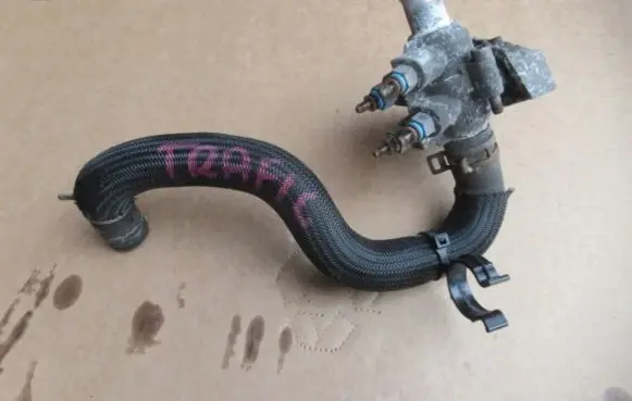 Renault Trafic III (X82) Engine coolant pipe/hose 140532719R