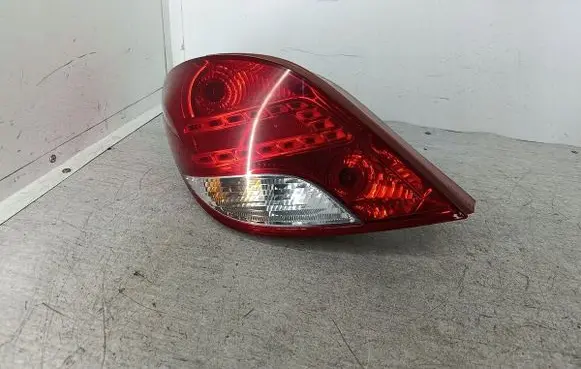 Peugeot 207 Rear/tail lights 