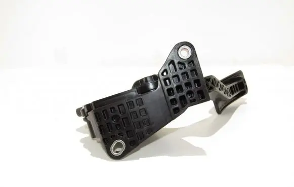 Subaru Forester SJ Accelerator throttle pedal 1988007960