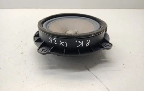 Hyundai ix35 Front door speaker 963302S000