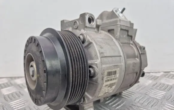 Mercedes-Benz C W204 Air conditioning (A/C) compressor (pump) A0022304511