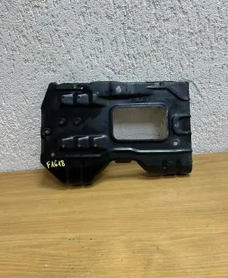 Mercedes-Benz E A207 Battery box tray A2046280218 F1618