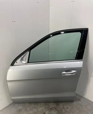 Mercedes-Benz ML W166 Front door