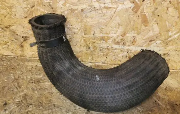 Hyundai Santa Fe Intercooler hose/pipe