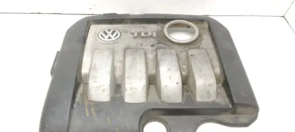 Volkswagen Touran I Engine cover (trim) 03G103925G 03G103925