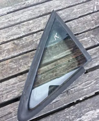 Volkswagen Touran I Front triangle window/glass 43R00048 E000255 DOT24M68AS2