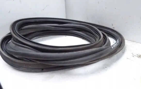 Renault Espace - Grand espace IV Trunk rubber seal (body) 1121