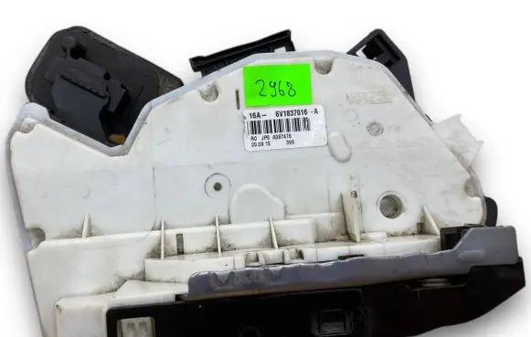 Skoda Fabia Mk2 (5J) Central body control module A2968 6V1837016A