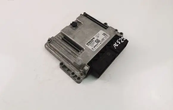Volvo XC40 Engine control unit/module 32360463