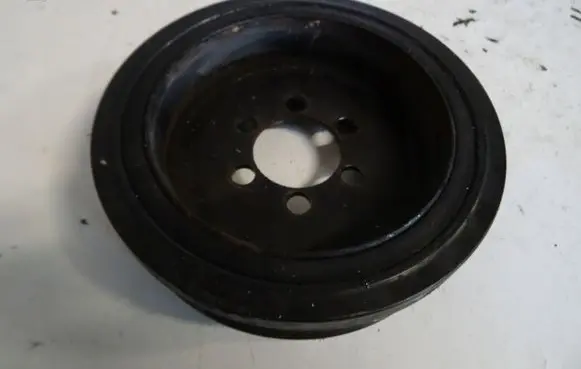 BMW 1 E81 E87 Fuel pump gear (pulley) 