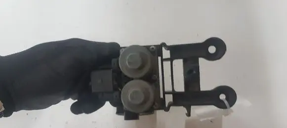 Coolant heater control valve