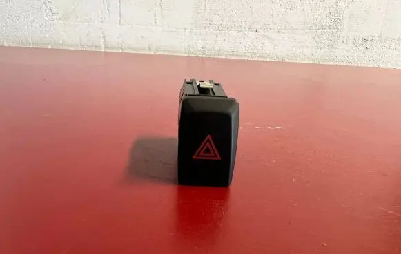 BMW X3 G01 Hazard light switch 6993054 61316993054
