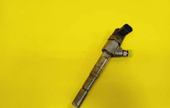 Alfa Romeo 147 Fuel injector 0445110111