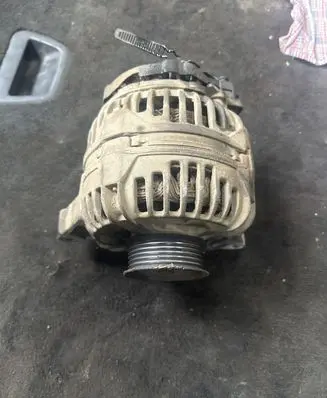 Audi A6 S6 C5 4B Generator/alternator