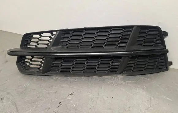 Audi A6 S6 C7 4G Front fog light trim/grill 4G0807682AN