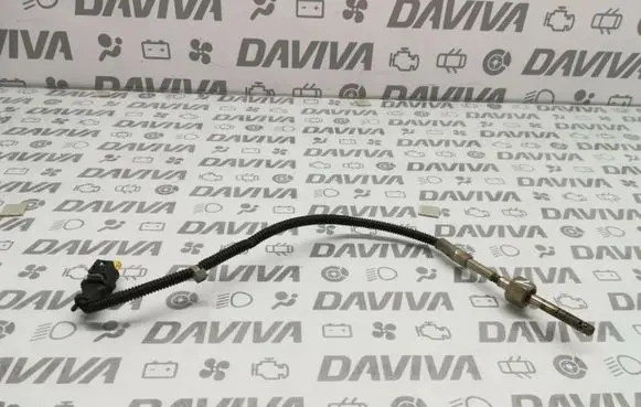 Mercedes-Benz C W205 Exhaust gas temperature sensor A0009058904