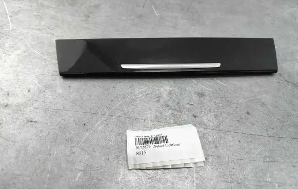 BMW 7 F01 F02 F03 F04 Cup holder front 9173879