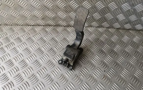 Mercedes-Benz Sprinter W906 Accelerator throttle pedal 0280755025 A9063000304