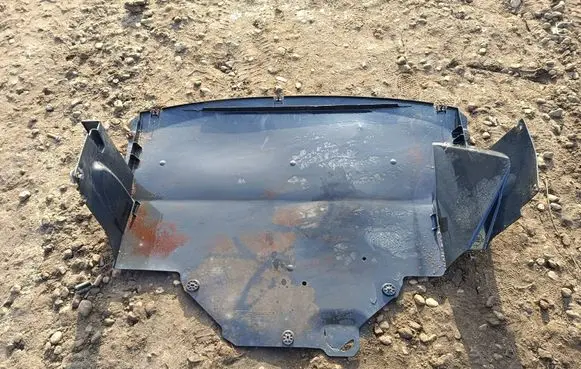 Renault Master III Engine splash shield/under tray 75890011R