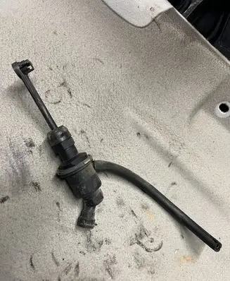 Renault Scenic II - Grand scenic II Clutch master cylinder