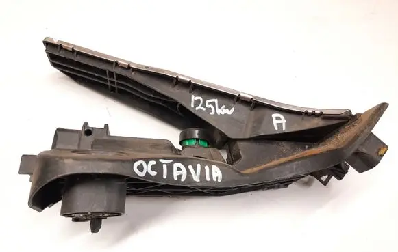 Skoda Octavia Mk2 (1Z) Accelerator throttle pedal 1K1723503 1K1723503L