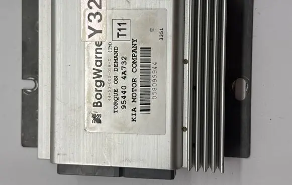 KIA Sorento Transfer box differential control unit 4450000058D 058099944 954404A732
