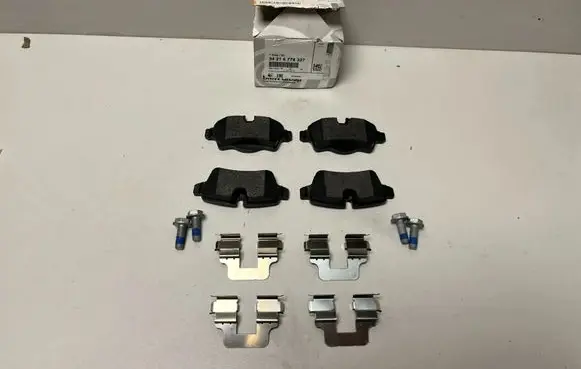 Mini Cooper Roadster R59 Brake pads (rear) 6778327