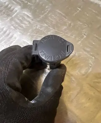 Toyota RAV 4 (XA30) 12 V Socket (rear) 