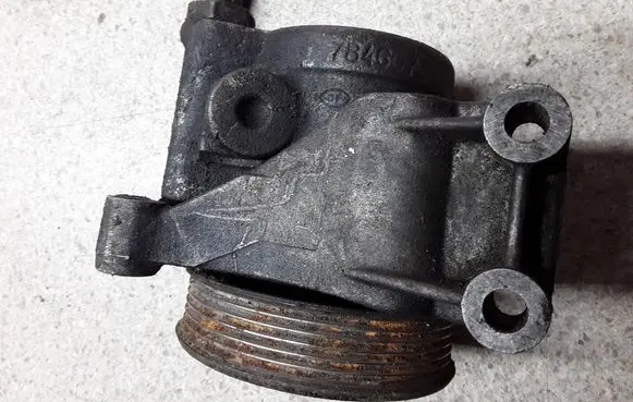 Renault Espace III Power steering pump 7846075