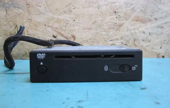 Navigation unit CD/DVD player