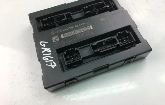 Audi A4 S4 B8 8K Other control units/modules 8K0907064DP