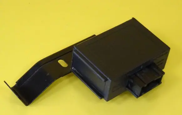 Peugeot 406 Electric power window relay 9624799080