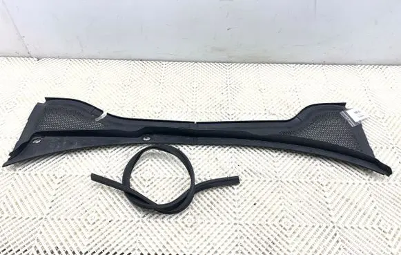 Volkswagen Golf VII Wiper trim 5G1819403A