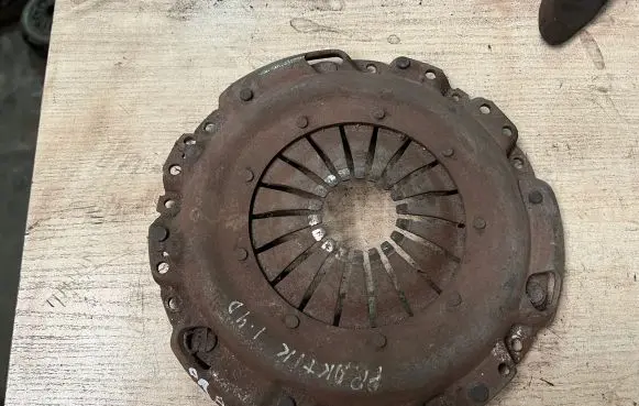 Skoda Praktik (5J8) Pressure plate 