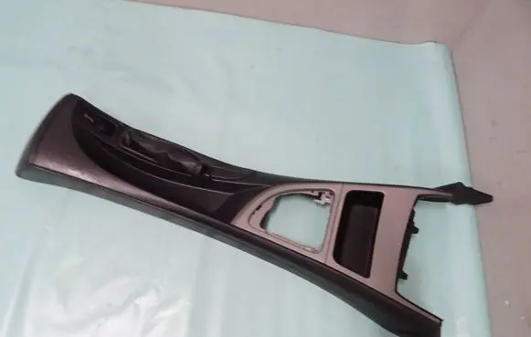 BMW 1 E81 E87 Center console 