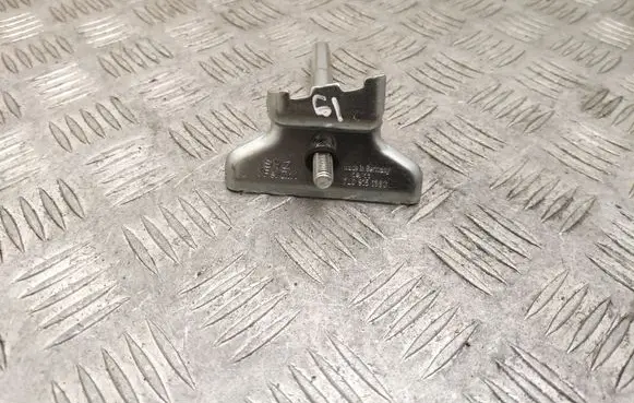 Volkswagen Touareg II Battery bracket 7L0915138C