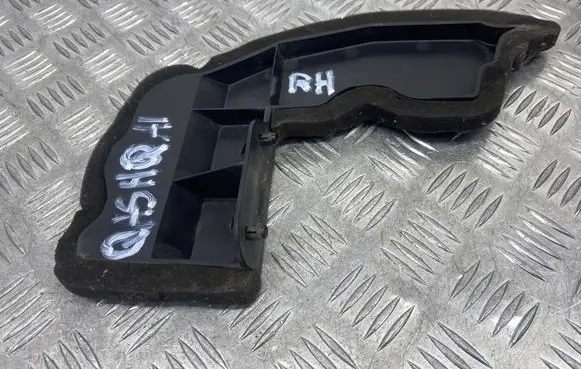 Nissan Qashqai Fender foam support/seal 668984EA0B