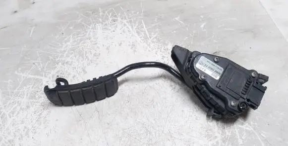 Renault Laguna II Accelerator throttle pedal 6PV00811902 8200002905