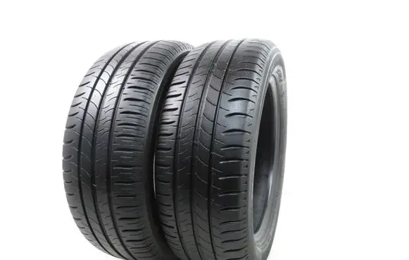 Volkswagen Golf V R16 summer tire 